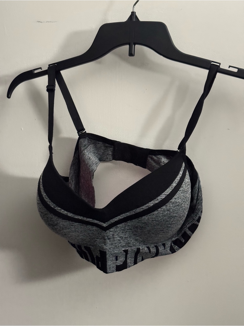 PINK Victoria's Secret Gray and Black Seamless Bra